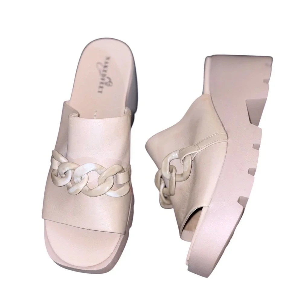 Naked Feet ISO Platform Sandals Sz 10 NEW Beige Neutral Chain Detail